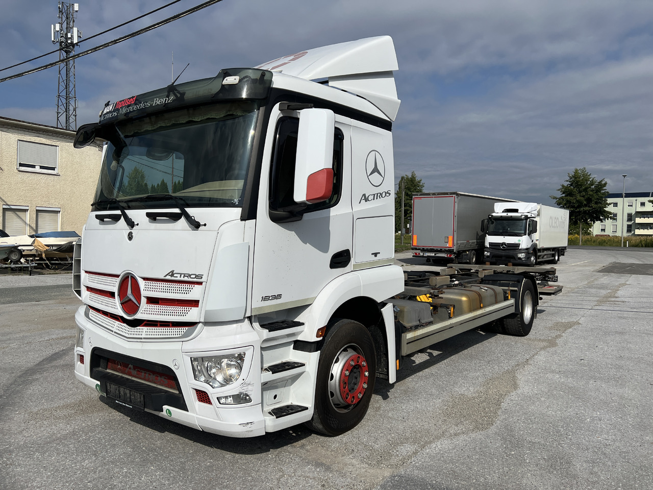 MERCEDES-BENZ ACTROS 18 36 | Klima | Kamera | Diff. | - Camion porte-conteneur/ Caisse mobile: photos 1 MERCEDES-BENZ ACTROS 18 36 | Klima | Kamera | Diff. | - Camion porte-conteneur/ Caisse mobile: photos 1