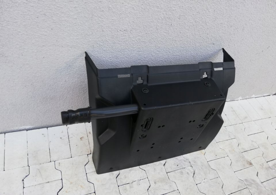 BŁOTNIK VOLVO FH4 NOWY ORYGINAŁ - Aile pour Camion: photos 2 BŁOTNIK VOLVO FH4 NOWY ORYGINAŁ - Aile pour Camion: photos 2