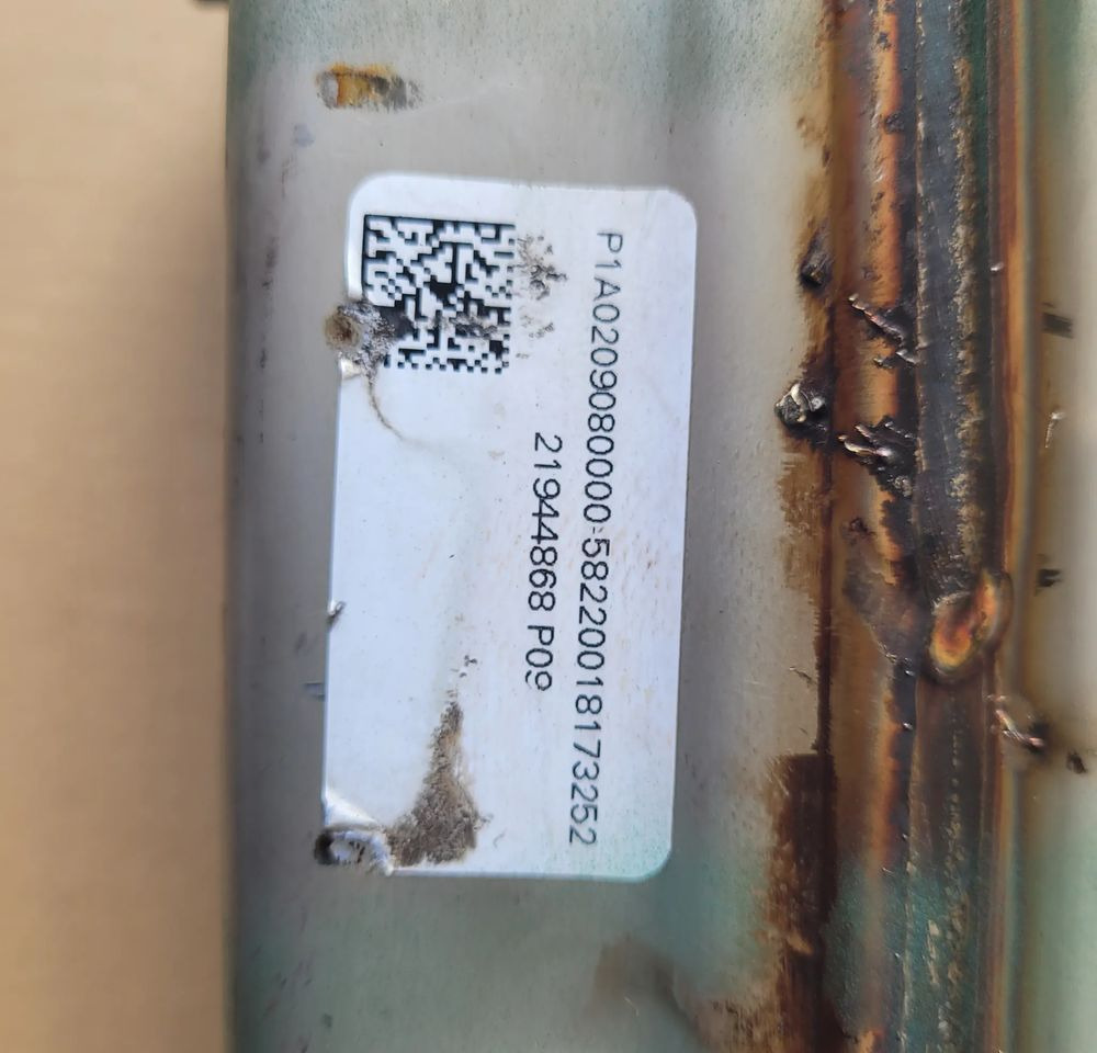 CHŁODNICA EGR VOLVO 21944868 P09 CHWALIM116 - Refroidisseur EGR pour Camion: photos 4 CHŁODNICA EGR VOLVO 21944868 P09 CHWALIM116 - Refroidisseur EGR pour Camion: photos 4