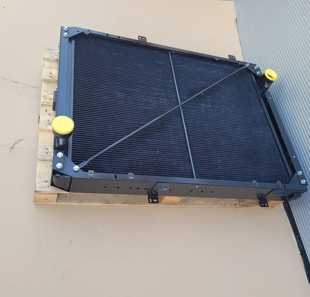 CHŁODNICA WODY MAN NOWY ORYGINAŁ 81.06101-0056 CHWALIM116 - Radiateur pour Camion: photos 2 CHŁODNICA WODY MAN NOWY ORYGINAŁ 81.06101-0056 CHWALIM116 - Radiateur pour Camion: photos 2