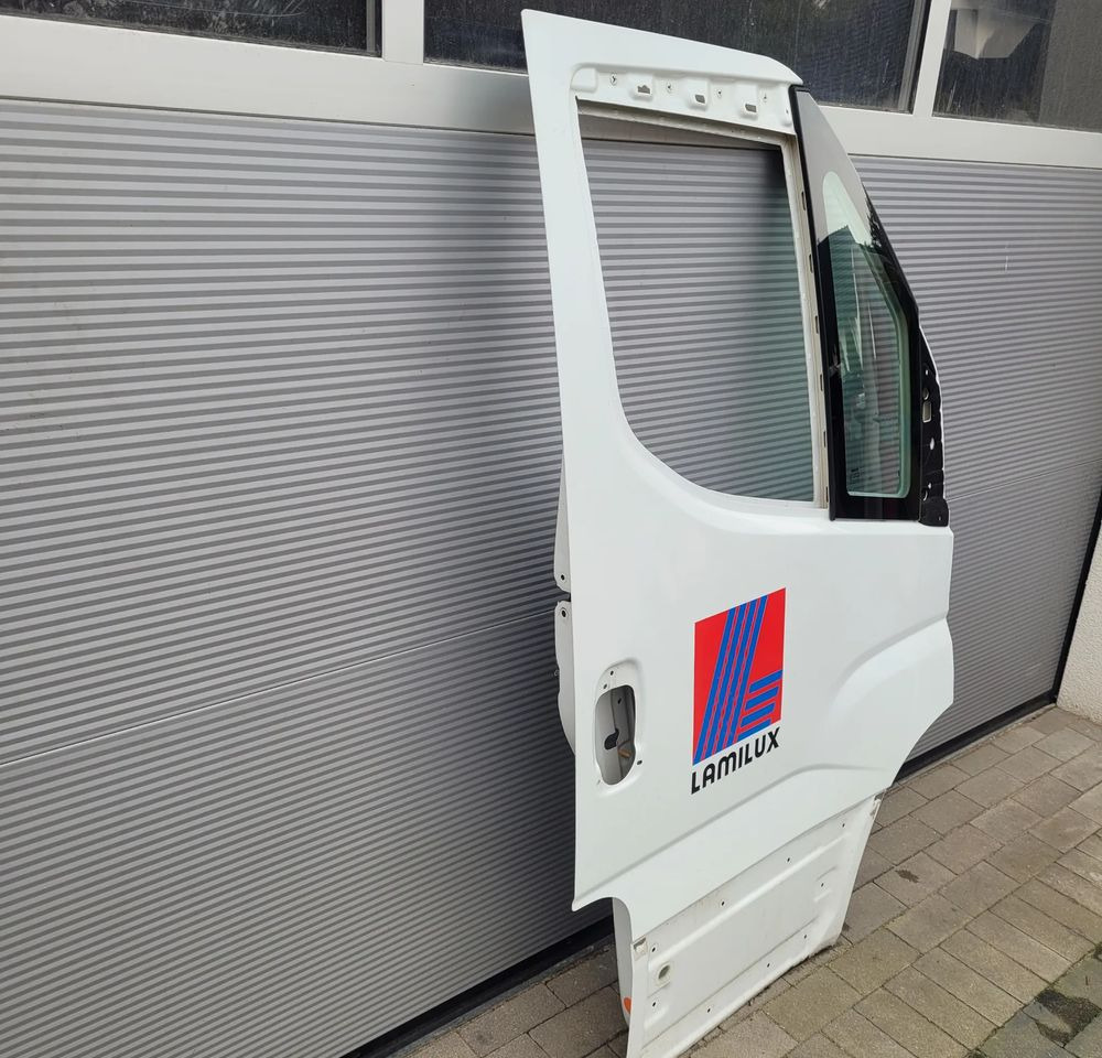 DRZWI IVECO DALI NM RH LUB LH ORYGINAŁ CHWALIM116 - Portière et pièces pour Véhicule utilitaire: photos 2 DRZWI IVECO DALI NM RH LUB LH ORYGINAŁ CHWALIM116 - Portière et pièces pour Véhicule utilitaire: photos 2