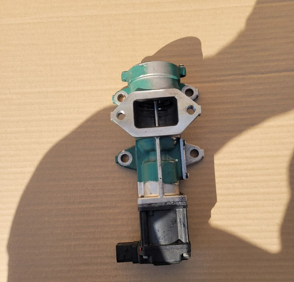 EGR DAF LF EURO6 - Refroidisseur EGR pour Camion: photos 1 EGR DAF LF EURO6 - Refroidisseur EGR pour Camion: photos 1