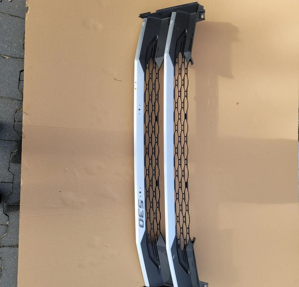 GRILL ATRAPA DAF XG XF ORYGINAŁ . 2250145 CHWALIM116 - Calandre pour Camion: photos 1 GRILL ATRAPA DAF XG XF ORYGINAŁ . 2250145 CHWALIM116 - Calandre pour Camion: photos 1