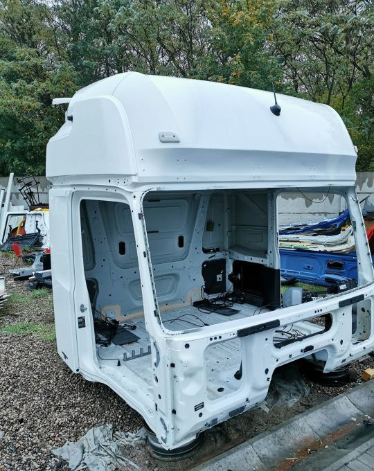 KABINA MERCEDES ACTROS MP4 GIGA BDF - Cabine pour Camion: photos 2 KABINA MERCEDES ACTROS MP4 GIGA BDF - Cabine pour Camion: photos 2