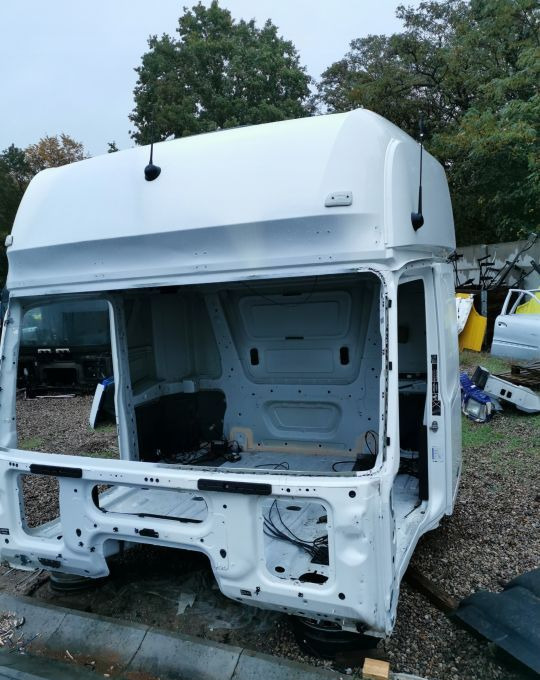 KABINA MERCEDES ACTROS MP4 GIGA BDF - Cabine pour Camion: photos 1 KABINA MERCEDES ACTROS MP4 GIGA BDF - Cabine pour Camion: photos 1