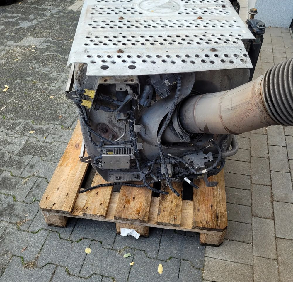 KATALIZATOR MERCEDES ACTROS MP4 A006 490 86 12 - Système d'échappement: photos 5 KATALIZATOR MERCEDES ACTROS MP4 A006 490 86 12 - Système d'échappement: photos 5
