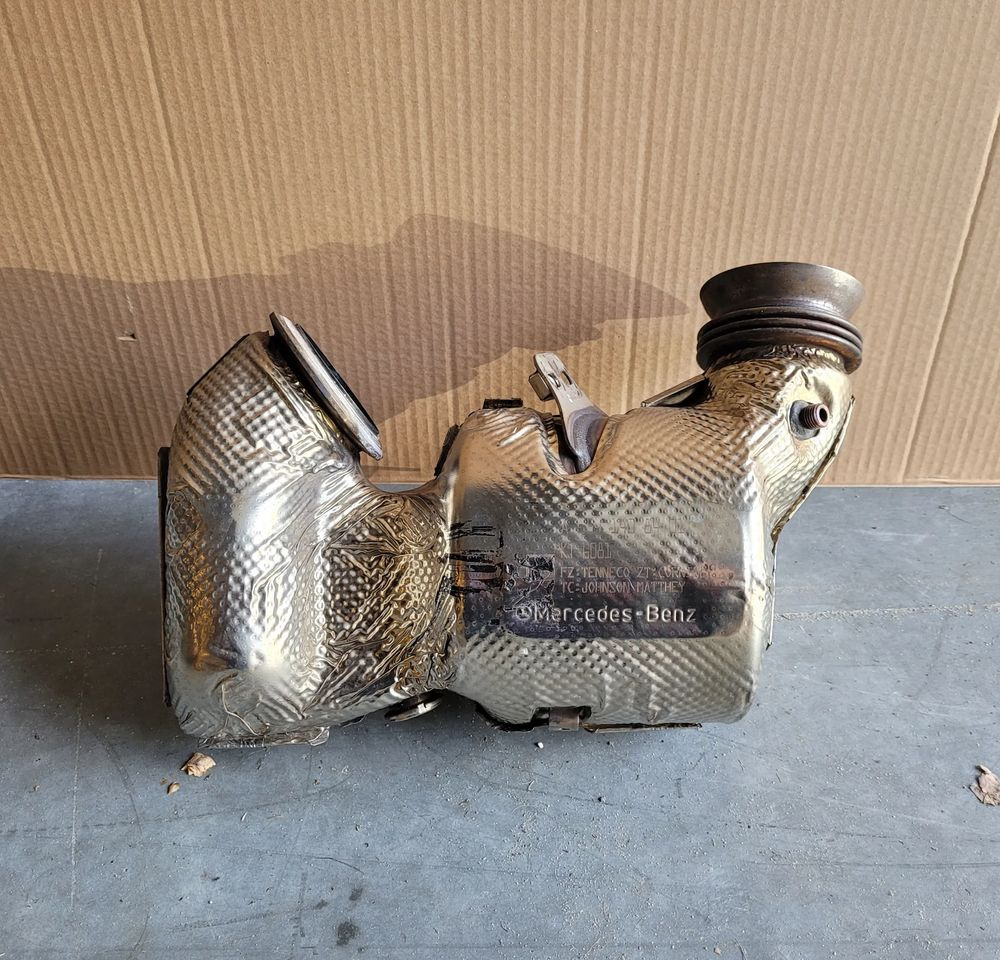 KATALIZATOR MERCEDES SPRINTER 2.0CDI W907 W910 A6541408401 ORYGINAŁ CHWALIM116 - Catalyseur pour Camion: photos 1 KATALIZATOR MERCEDES SPRINTER 2.0CDI W907 W910 A6541408401 ORYGINAŁ CHWALIM116 - Catalyseur pour Camion: photos 1