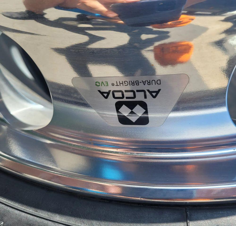 KOŁO CONTINENTAL 315/80R22.5 HYBRID HB3 ALUS ALCOA 9.00 NOWA Chwalim116 - Pneus et jantes pour Camion: photos 5 KOŁO CONTINENTAL 315/80R22.5 HYBRID HB3 ALUS ALCOA 9.00 NOWA Chwalim116 - Pneus et jantes pour Camion: photos 5