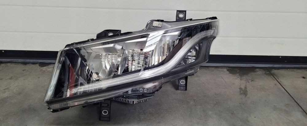 LAMPA FULL LED IVECO S WAY 58028452570 - Feu avant pour Camion: photos 1 LAMPA FULL LED IVECO S WAY 58028452570 - Feu avant pour Camion: photos 1