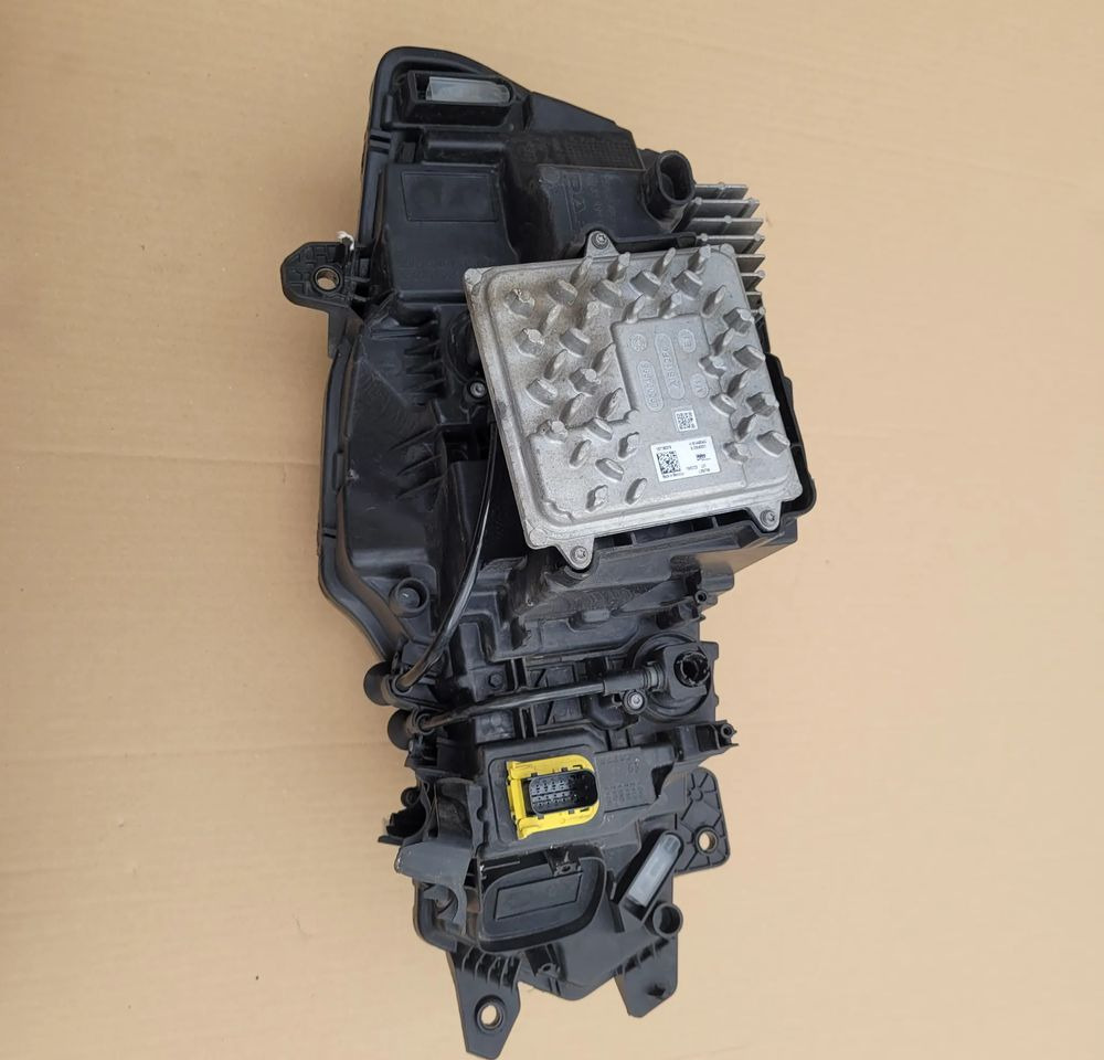 LAMPA LED DAF XG XD LEWA ORYGINAŁ 2188982 CHWALIM116 - Lumière/ Éclairage pour Camion: photos 3 LAMPA LED DAF XG XD LEWA ORYGINAŁ 2188982 CHWALIM116 - Lumière/ Éclairage pour Camion: photos 3