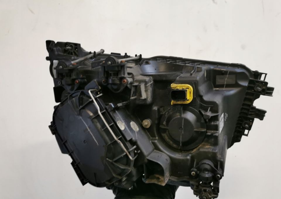 LAMPA MERCEDES ACTROS ANTOS XENON mp4 A9608202639 - Feu avant pour Camion: photos 2 LAMPA MERCEDES ACTROS ANTOS XENON mp4 A9608202639 - Feu avant pour Camion: photos 2