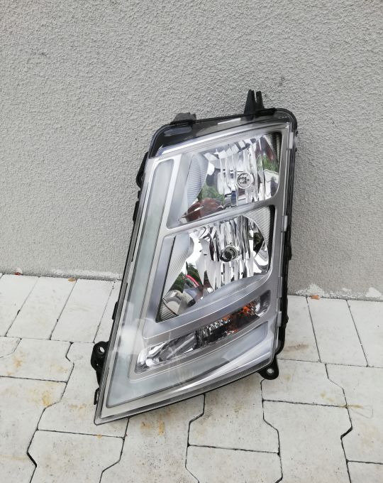 LAMPA VOLVO FH4 FH 4 FM LH ORYGINAŁ - Feu avant pour Camion: photos 1 LAMPA VOLVO FH4 FH 4 FM LH ORYGINAŁ - Feu avant pour Camion: photos 1