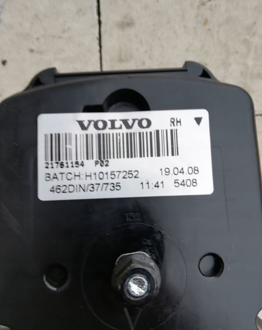 LAMPY TYL VOLVO FM FMX ORYGINAŁ KOMPLET NOWE - Feu arrière pour Camion: photos 3 LAMPY TYL VOLVO FM FMX ORYGINAŁ KOMPLET NOWE - Feu arrière pour Camion: photos 3