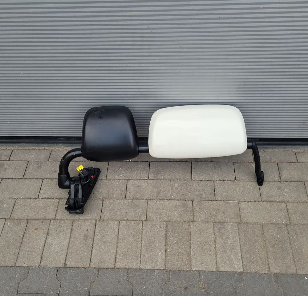 LUSTERKO DAF XF 106 PRAWE ORYGINAL - Rétroviseur pour Camion: photos 2 LUSTERKO DAF XF 106 PRAWE ORYGINAL - Rétroviseur pour Camion: photos 2