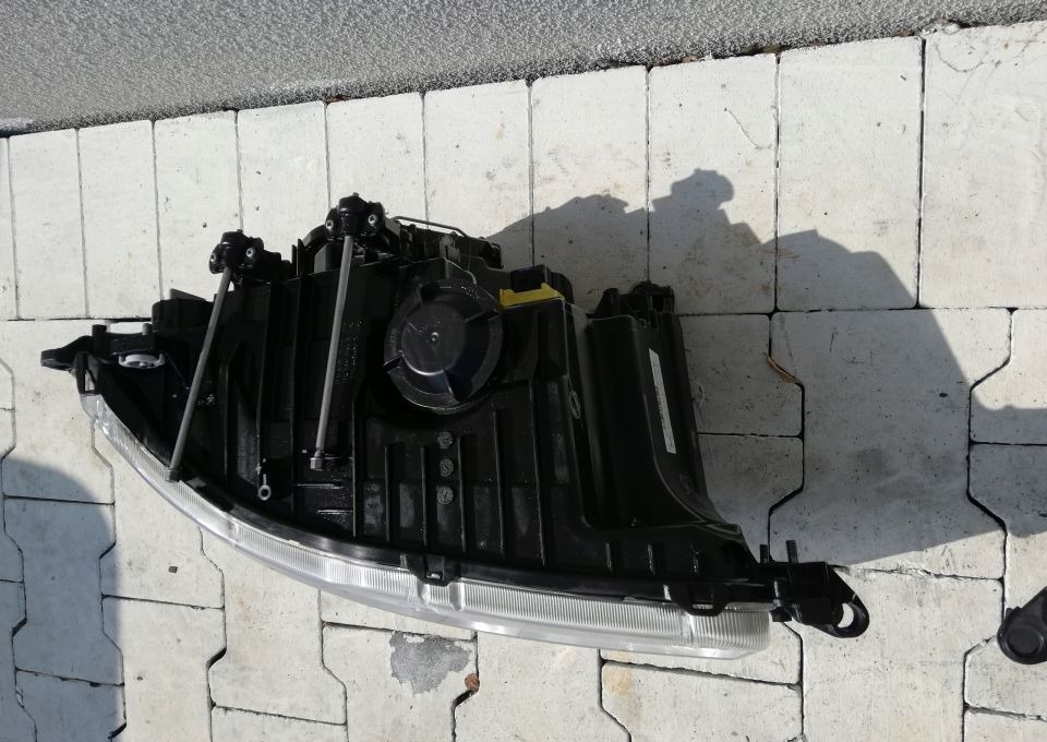 Lampy MERCEDES ACTROS Mp4 Antos ORYGINAŁ - Feu avant pour Camion: photos 4 Lampy MERCEDES ACTROS Mp4 Antos ORYGINAŁ - Feu avant pour Camion: photos 4