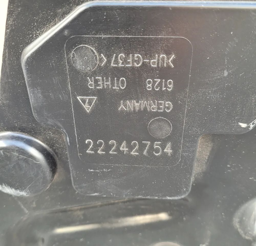 MISKA OLEJOWA RENAULT RANGE T 22242776 - Moteur pour Camion: photos 5 MISKA OLEJOWA RENAULT RANGE T 22242776 - Moteur pour Camion: photos 5