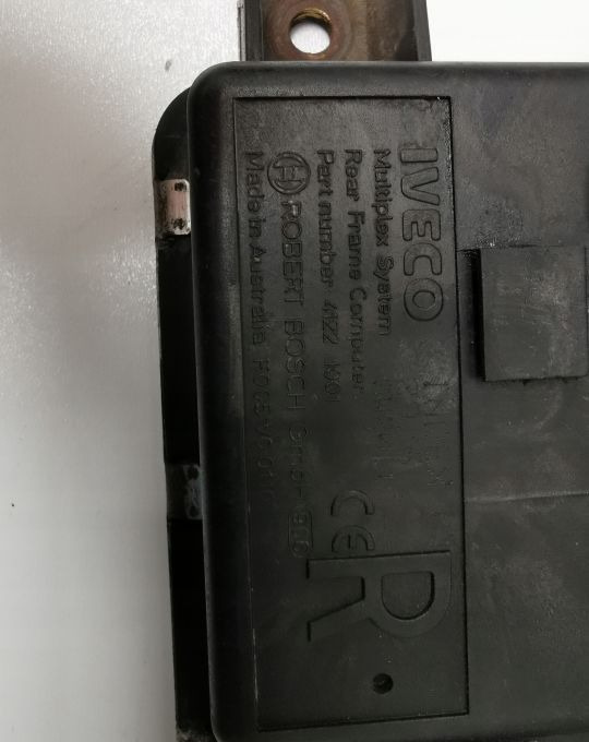 Moduł komputer multiplex IVECO STRALIS 41221001 - Bloc de gestion pour Camion: photos 2 Moduł komputer multiplex IVECO STRALIS 41221001 - Bloc de gestion pour Camion: photos 2