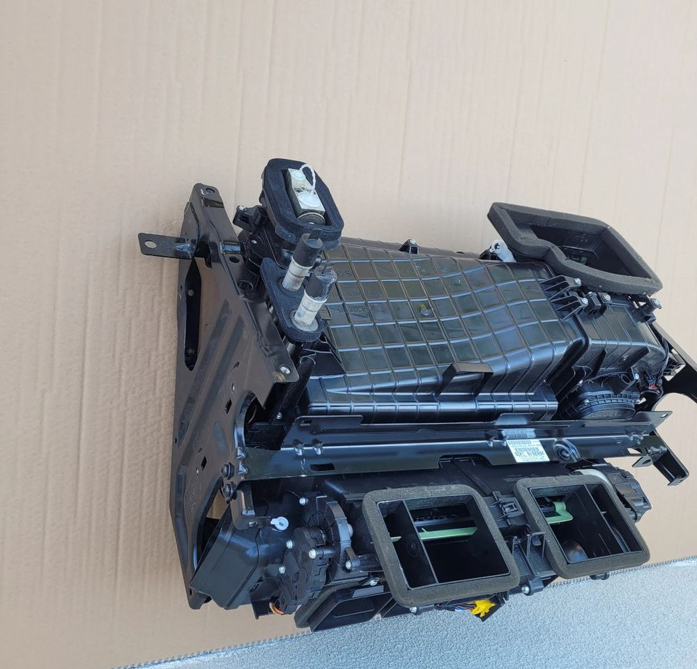 NAGRZEWNICA SCANIA R NGT NM. 2662616 - Chauffage/ Ventilation pour Camion: photos 2 NAGRZEWNICA SCANIA R NGT NM. 2662616 - Chauffage/ Ventilation pour Camion: photos 2