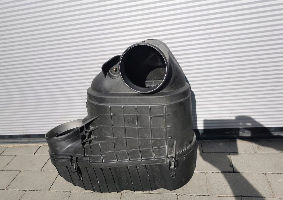 Obudowa filtra powietrza iveco eurocargo 580155845 - Filtre à air pour Camion: photos 1 Obudowa filtra powietrza iveco eurocargo 580155845 - Filtre à air pour Camion: photos 1