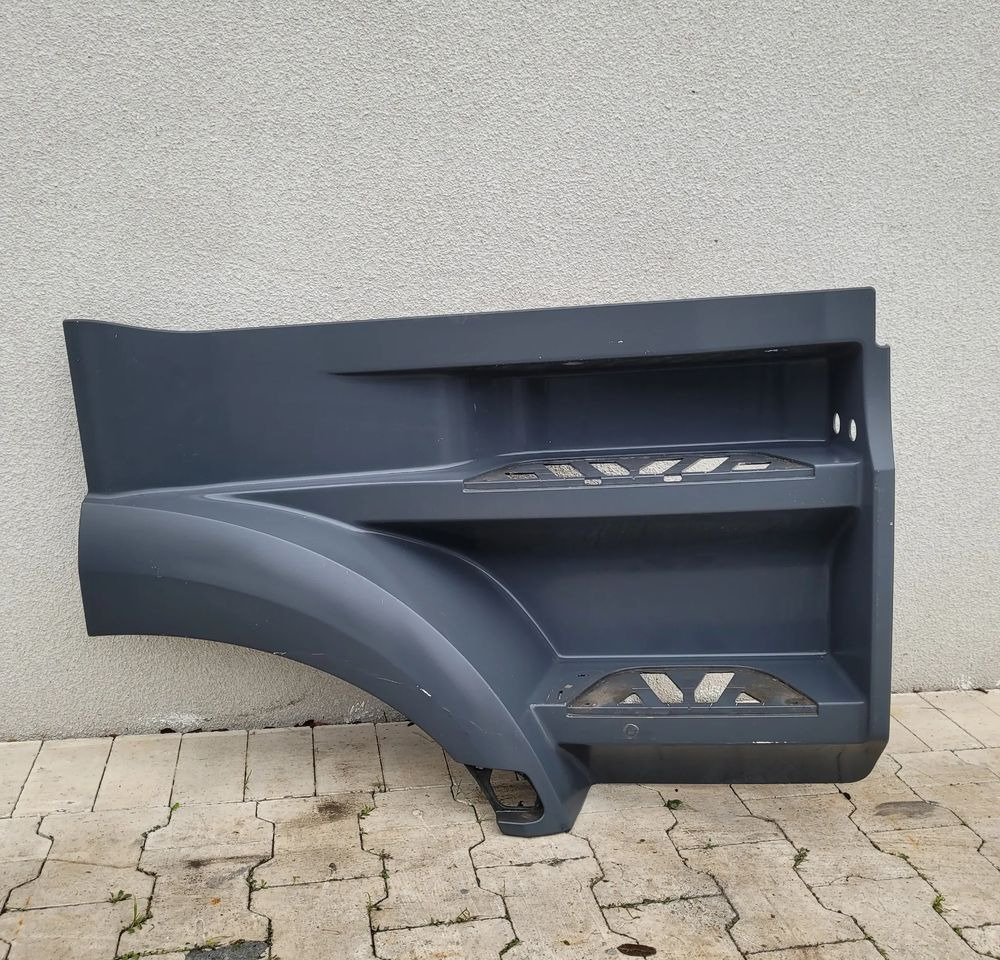 STOPNICA MERCEDES ACTROS MP4 RH ORYGINAŁ A9616665103 CHWALIM116 - Marchepied pour Camion: photos 1 STOPNICA MERCEDES ACTROS MP4 RH ORYGINAŁ A9616665103 CHWALIM116 - Marchepied pour Camion: photos 1