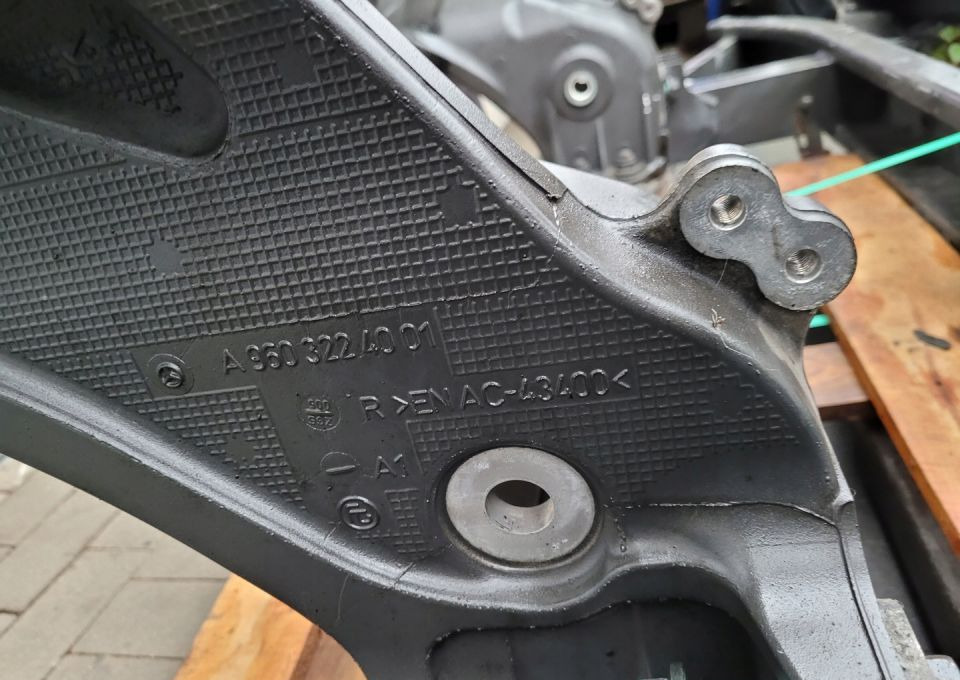 STREFA ZGNIOTU MERCEDES ACTROS MP4 STANDARD - Pare-chocs pour Camion: photos 4 STREFA ZGNIOTU MERCEDES ACTROS MP4 STANDARD - Pare-chocs pour Camion: photos 4