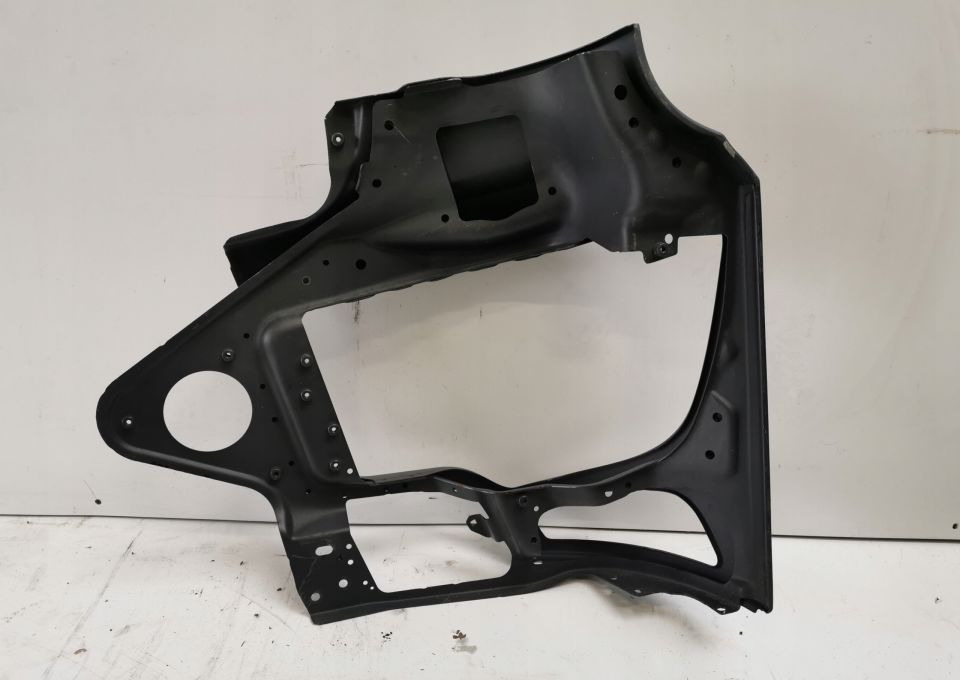 ZDARZAK NAROŻNIK MERCEDES ANTOS AROX METALOWY - Angle de pare-chocs pour Camion: photos 2 ZDARZAK NAROŻNIK MERCEDES ANTOS AROX METALOWY - Angle de pare-chocs pour Camion: photos 2