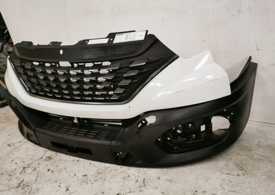 ZDERZAK GRILL IVECO DAYLY NOWY MODEL 2019r - Pare-chocs pour Véhicule utilitaire: photos 2 ZDERZAK GRILL IVECO DAYLY NOWY MODEL 2019r - Pare-chocs pour Véhicule utilitaire: photos 2