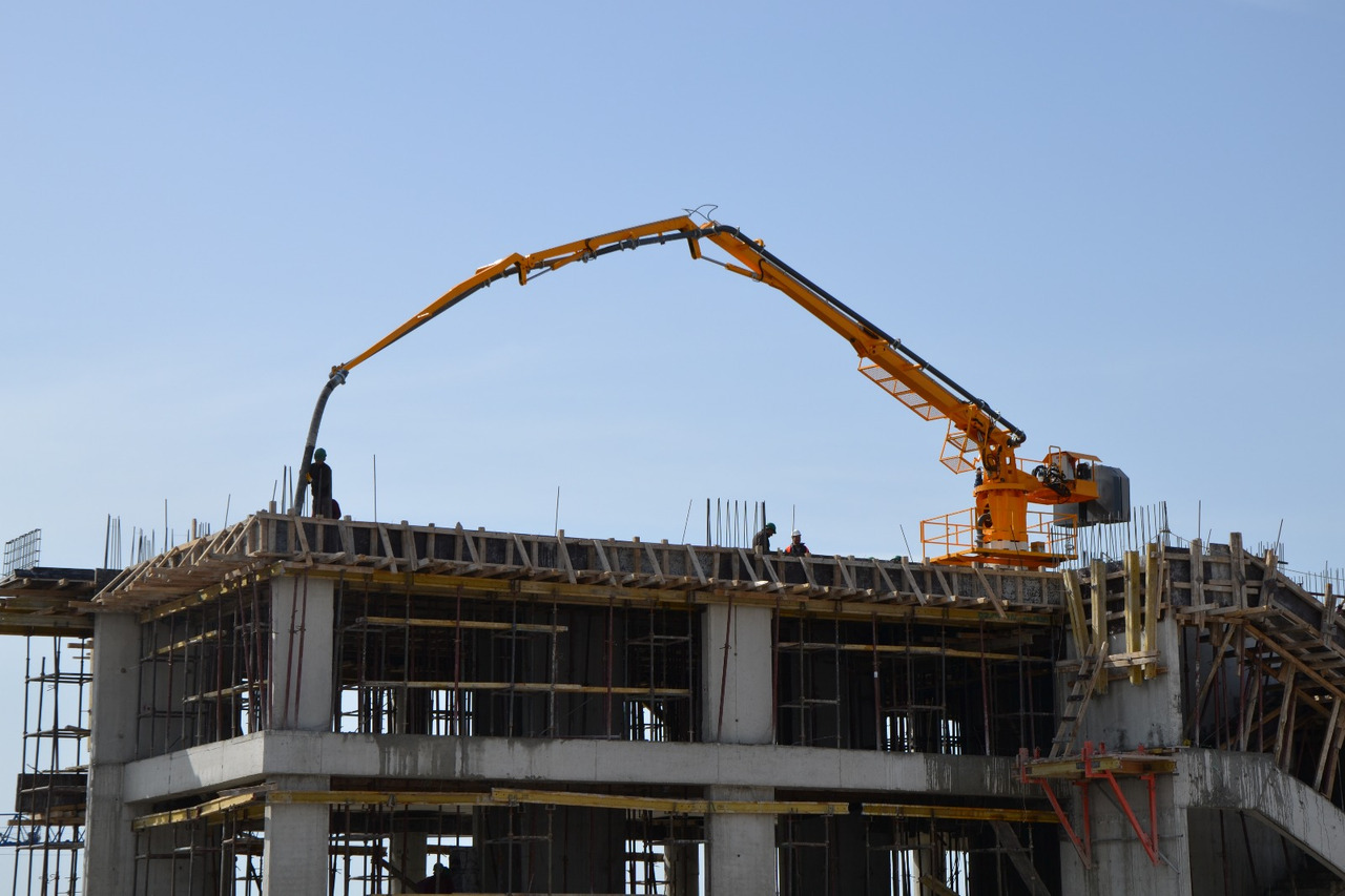 ATABEY M24 - Pompe à béton stationnaire: photos 4 ATABEY M24 - Pompe à béton stationnaire: photos 4