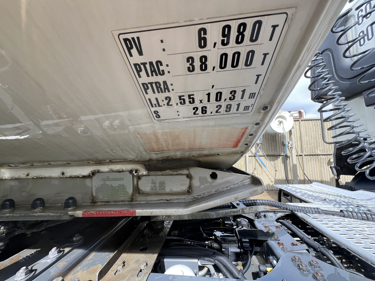 Maisonneue - Semi-remorque citerne: photos 3 Maisonneue - Semi-remorque citerne: photos 3