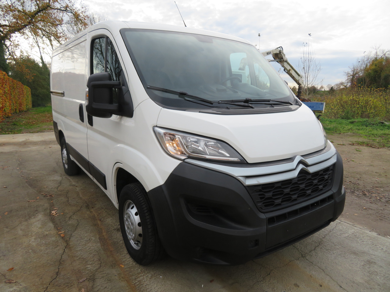 Citroën Jumper 2.2 BlueHDi - L1H1 - Fourgonnette: photos 1 Citroën Jumper 2.2 BlueHDi - L1H1 - Fourgonnette: photos 1