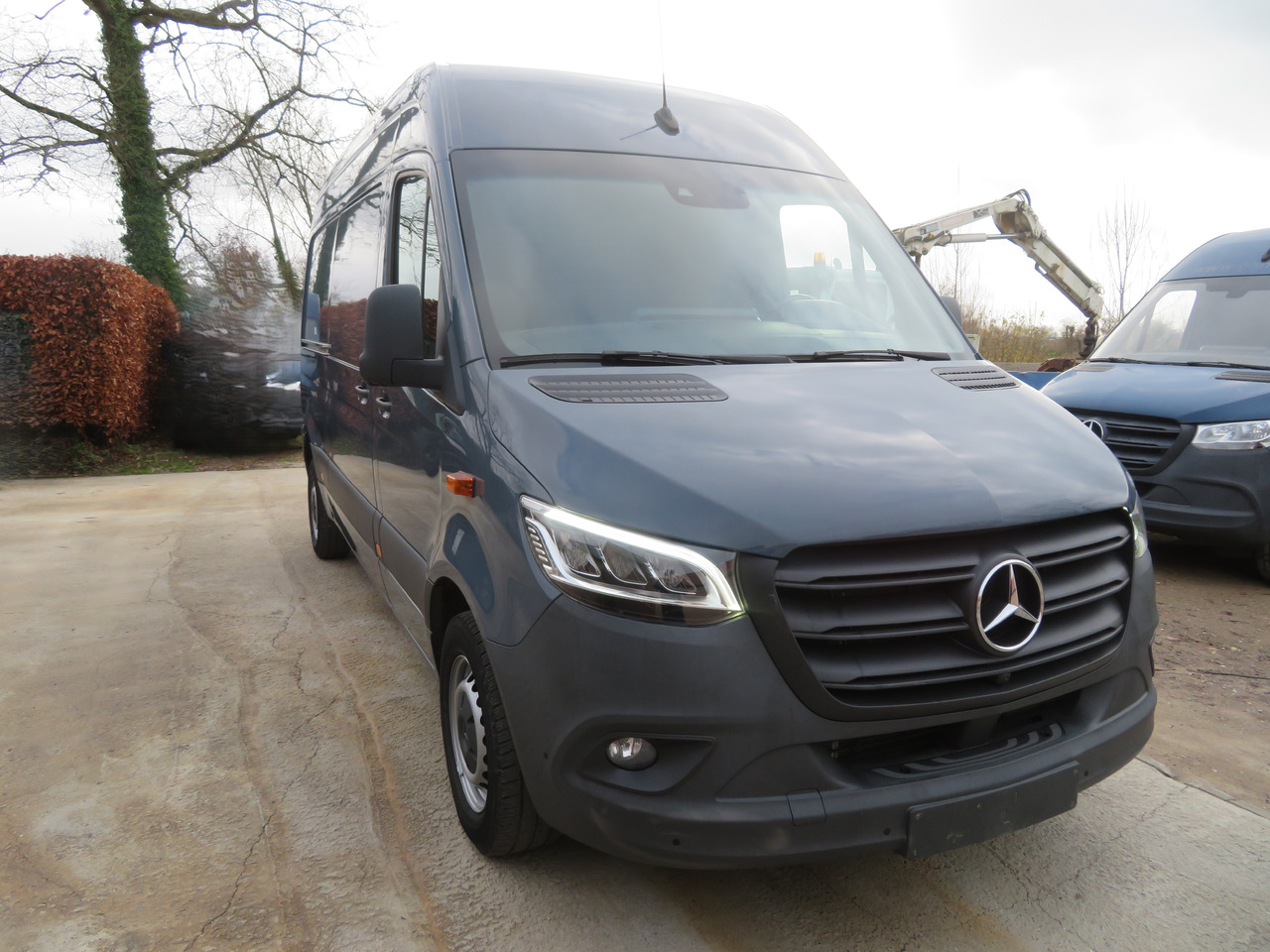Mercedes-Benz Sprinter 317cdi - 9GTronic - A2H2 - Fourgon utilitaire: photos 1 Mercedes-Benz Sprinter 317cdi - 9GTronic - A2H2 - Fourgon utilitaire: photos 1