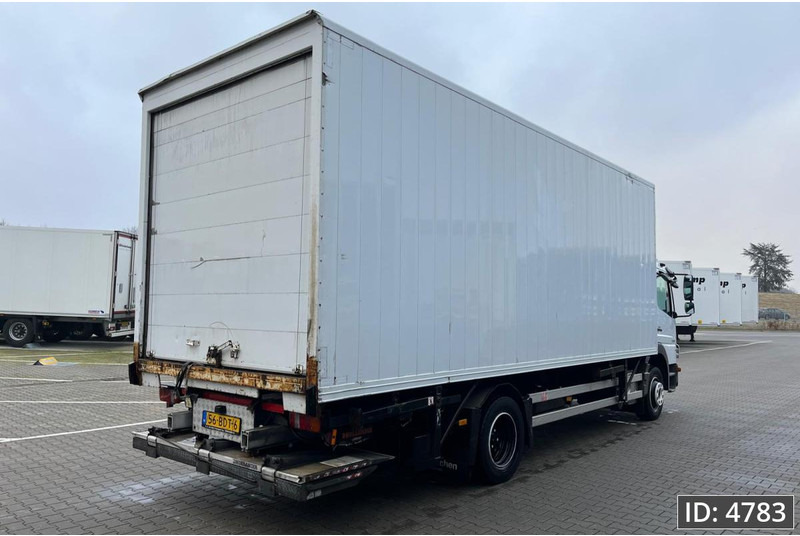 Mercedes-Benz Atego 1218 Day Cab, Euro 5, BDF / EPS automatic / standklima / DHOLLANDIA 2000KG - Camion porte-conteneur/ Caisse mobile: photos 3 Mercedes-Benz Atego 1218 Day Cab, Euro 5, BDF / EPS automatic / standklima / DHOLLANDIA 2000KG - Camion porte-conteneur/ Caisse mobile: photos 3