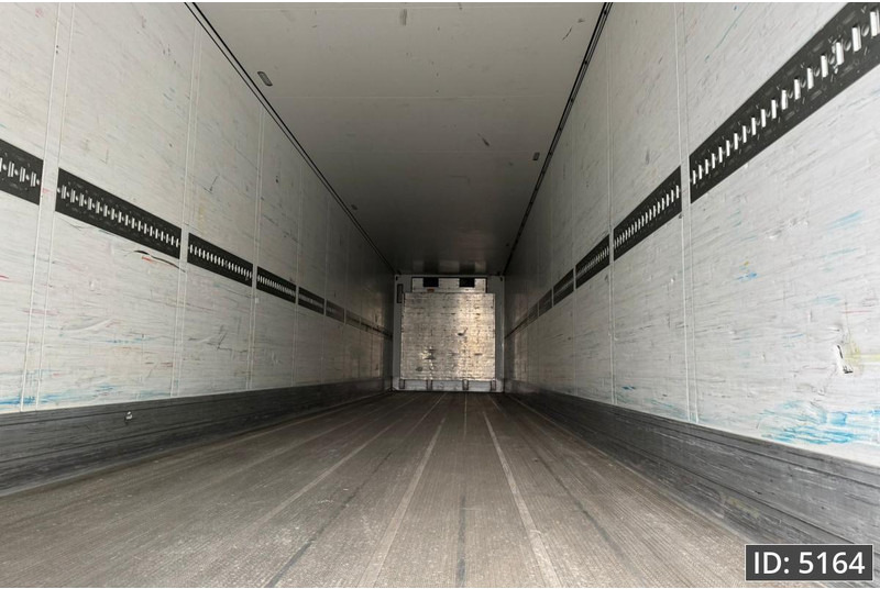Schmitz Cargobull SKO 24 / Disk brakes / Carrier Vector 1550 / Palletbox - Semi-remorque frigorifique: photos 5 Schmitz Cargobull SKO 24 / Disk brakes / Carrier Vector 1550 / Palletbox - Semi-remorque frigorifique: photos 5
