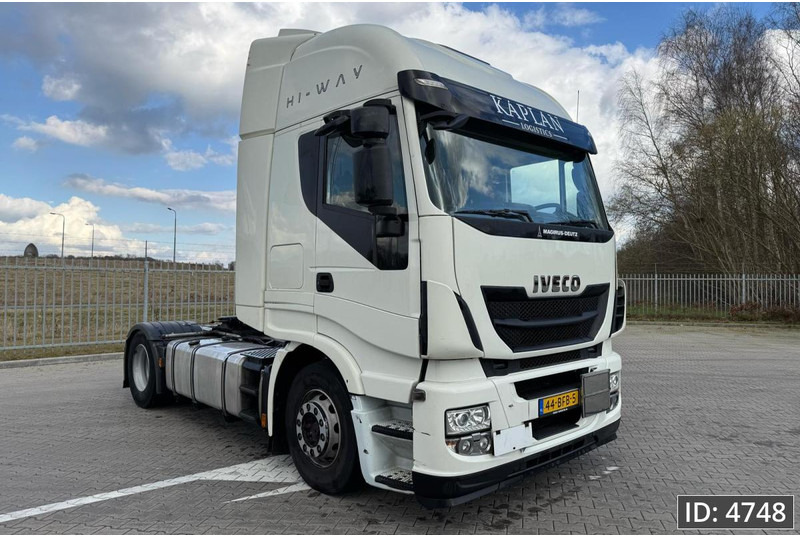 Iveco Stralis AS440S50 Active Space, Euro 6, / ADR / Blower Drum, ADR - Tracteur routier: photos 4 Iveco Stralis AS440S50 Active Space, Euro 6, / ADR / Blower Drum, ADR - Tracteur routier: photos 4