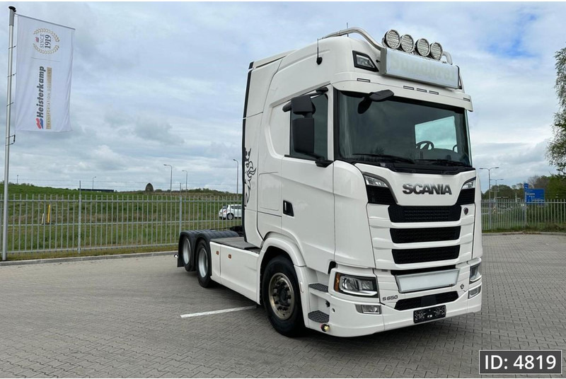 Scania S650 Topline, Euro 6, 6x2 / Retarder / Standklima / PTO / Leather / Sliding 5th wheel, Intarder - Tracteur routier: photos 2 Scania S650 Topline, Euro 6, 6x2 / Retarder / Standklima / PTO / Leather / Sliding 5th wheel, Intarder - Tracteur routier: photos 2