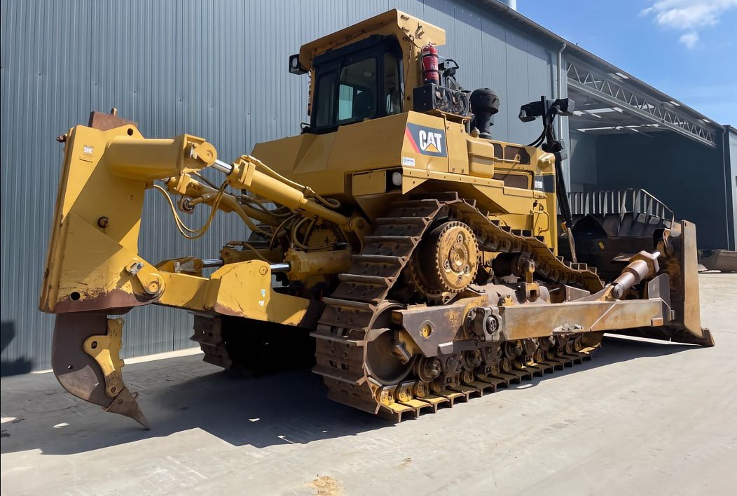 CAT Bulldozer D9R Click for Discount - Bulldozer: photos 1 CAT Bulldozer D9R Click for Discount - Bulldozer: photos 1