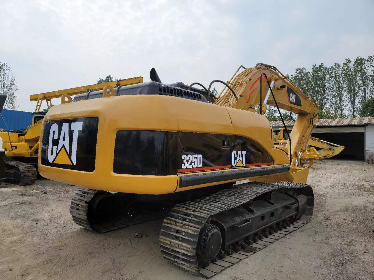 CATERPILLAR 325D - Pelle sur chenille: photos 2 CATERPILLAR 325D - Pelle sur chenille: photos 2