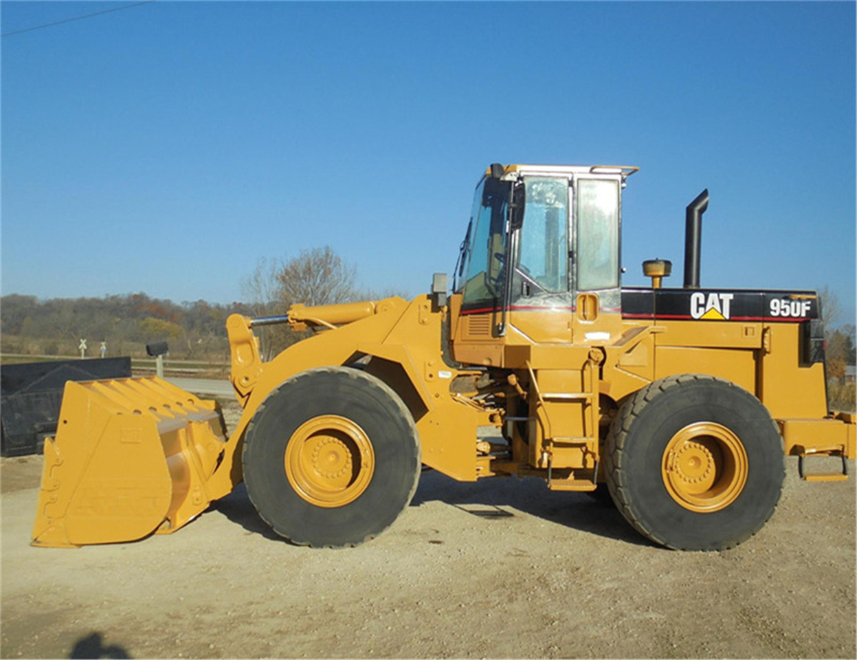 CATERPILLAR 950F - Mini chargeuse: photos 3 CATERPILLAR 950F - Mini chargeuse: photos 3