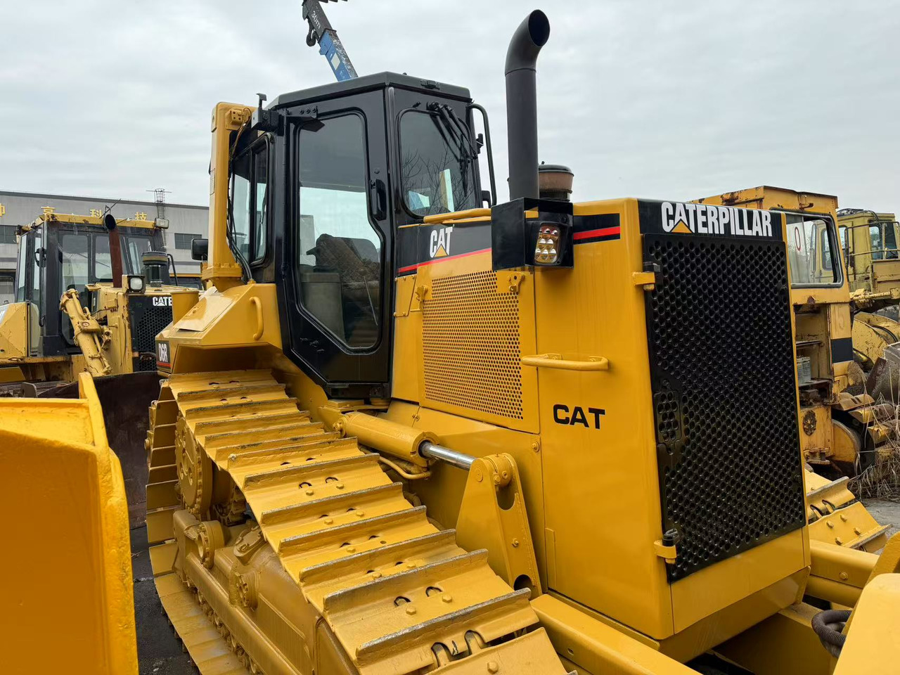 CATERPILLAR Bulldozer D6R Good Condition Click Here for Discount - Bulldozer: photos 2 CATERPILLAR Bulldozer D6R Good Condition Click Here for Discount - Bulldozer: photos 2