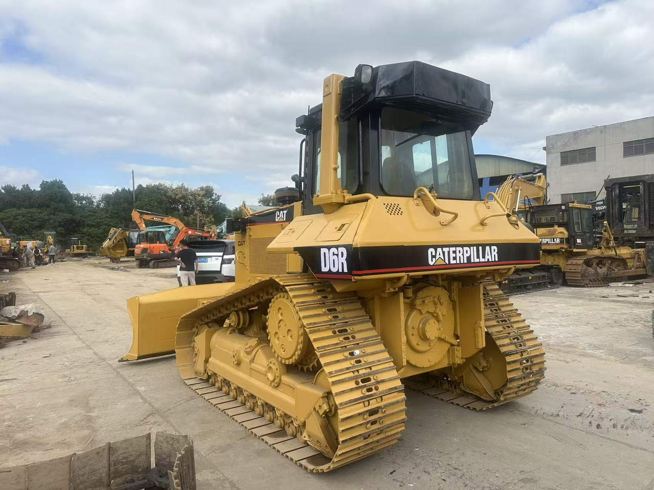 CATERPILLAR D6R Bulldozer Click forDiscount - Bulldozer: photos 4 CATERPILLAR D6R Bulldozer Click forDiscount - Bulldozer: photos 4