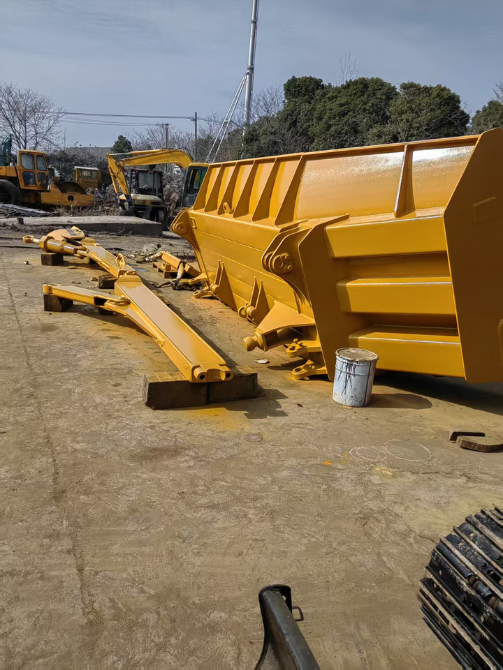 Bulldozer CATERPILLAR D8T: photos 10 Bulldozer CATERPILLAR D8T: photos 10