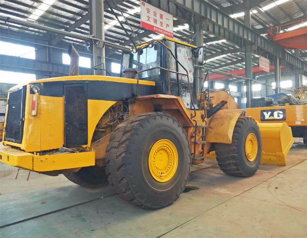 CATERPILLAR Wheel Loader CAT 980G - Chargeuse sur pneus: photos 4 CATERPILLAR Wheel Loader CAT 980G - Chargeuse sur pneus: photos 4