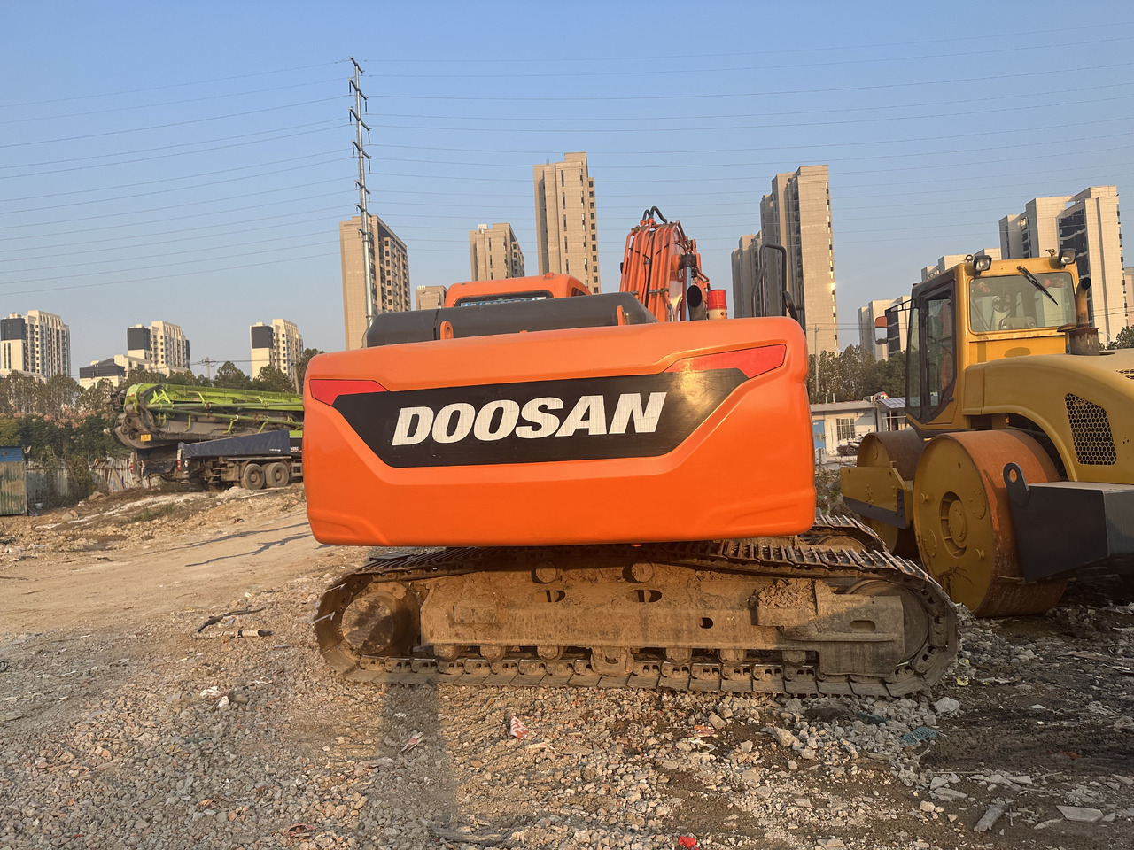 DOOSAN DX220 Crawler Excavator Good Condition - Pelle sur chenille: photos 4 DOOSAN DX220 Crawler Excavator Good Condition - Pelle sur chenille: photos 4