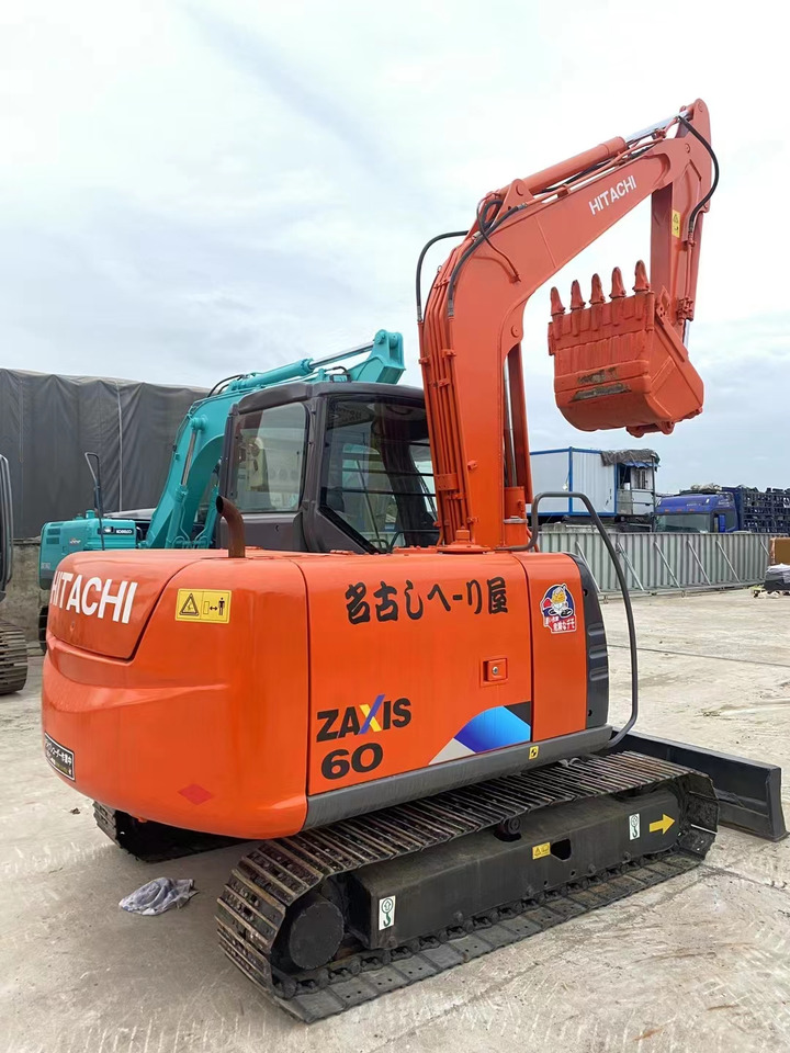 HITACHI ZX60 - Pelle sur chenille: photos 3 HITACHI ZX60 - Pelle sur chenille: photos 3