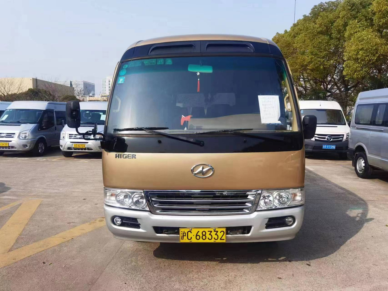 Higer 18-Seater Coach - Autocar: photos 1 Higer 18-Seater Coach - Autocar: photos 1