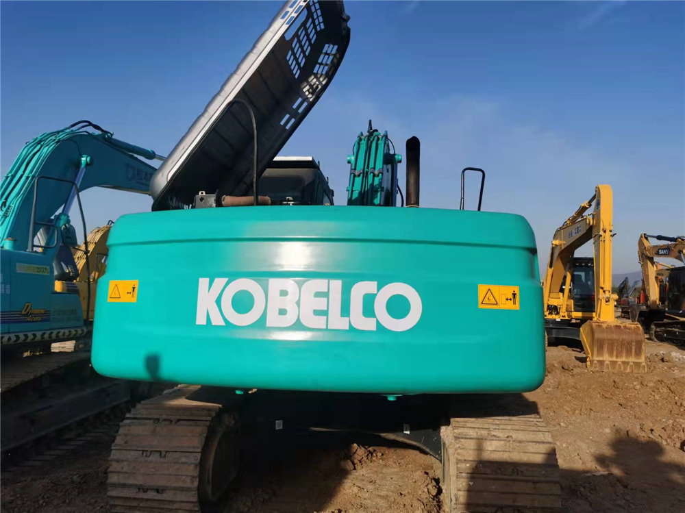KOBELCO SK200LC - Pelle sur chenille: photos 4 KOBELCO SK200LC - Pelle sur chenille: photos 4