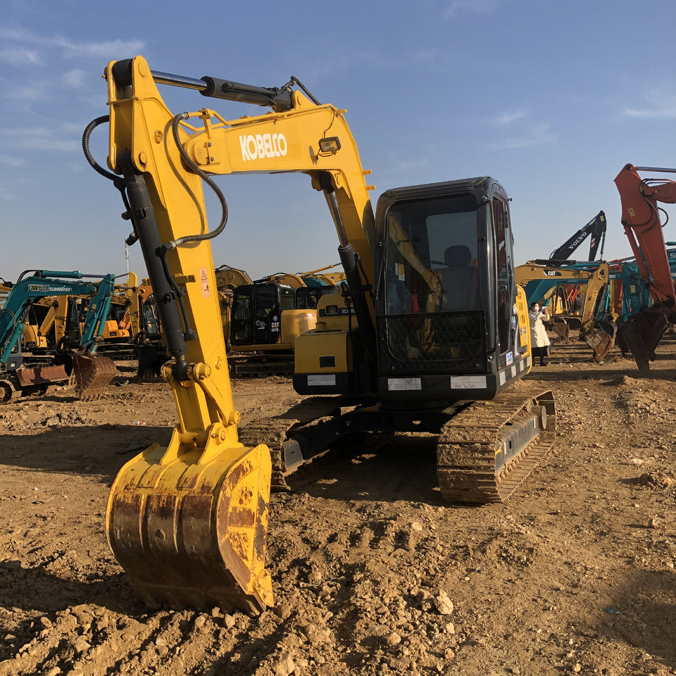 KOBELCO SK75 - Pelle sur chenille: photos 1 KOBELCO SK75 - Pelle sur chenille: photos 1