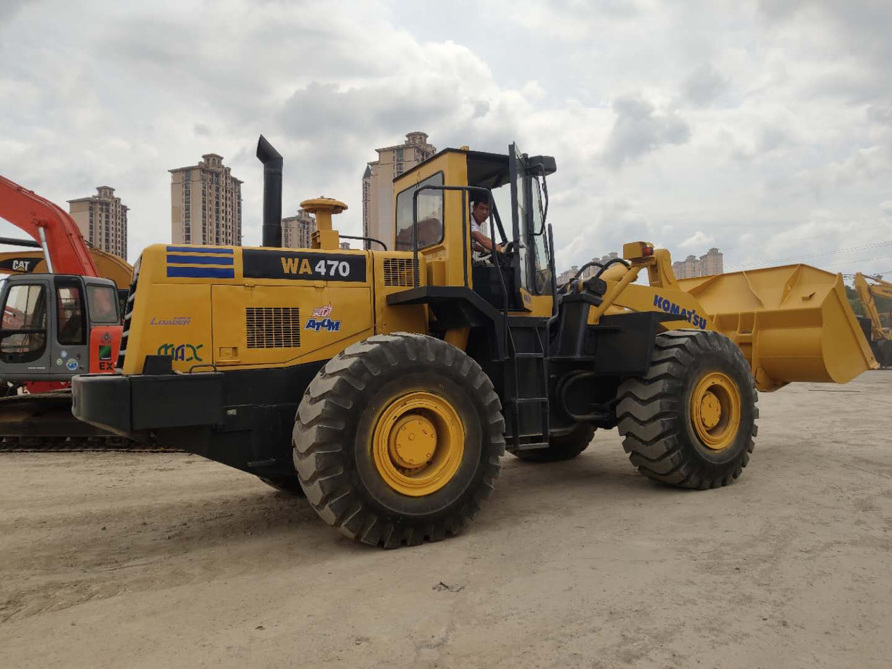 KOMATSU WA470-3 Wheel Loader Click for Discount - Chargeuse sur pneus: photos 4 KOMATSU WA470-3 Wheel Loader Click for Discount - Chargeuse sur pneus: photos 4