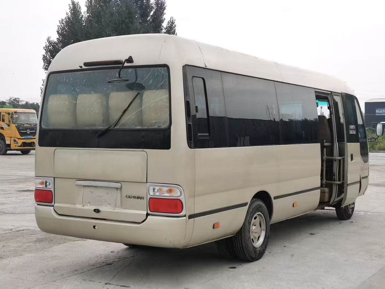 TOYOTA Coaster Mini Bus Good Conditon Automatic Doors Negotiable - Minibus, Transport de personnes: photos 3 TOYOTA Coaster Mini Bus Good Conditon Automatic Doors Negotiable - Minibus, Transport de personnes: photos 3