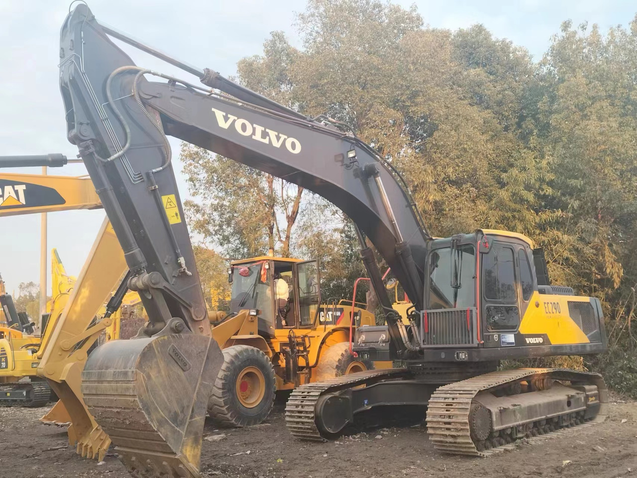 VOLVO EC290 Excavator Click for Discount - Pelle: photos 3 VOLVO EC290 Excavator Click for Discount - Pelle: photos 3
